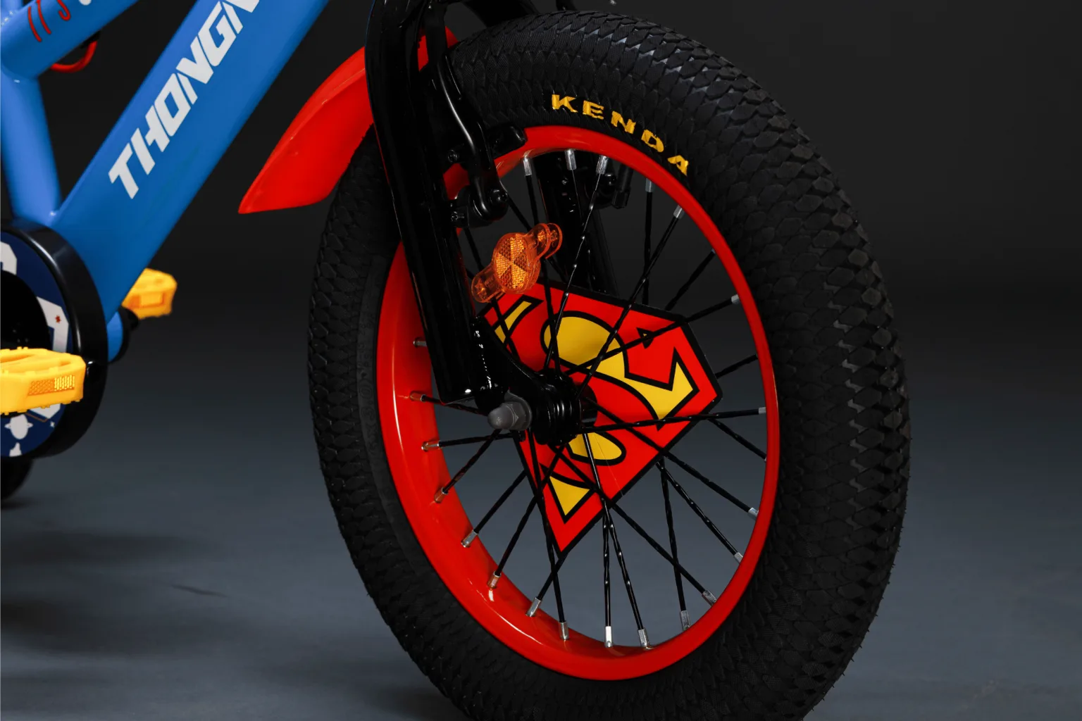 Xe đạp trẻ em Thống nhất Super Man bánh 12